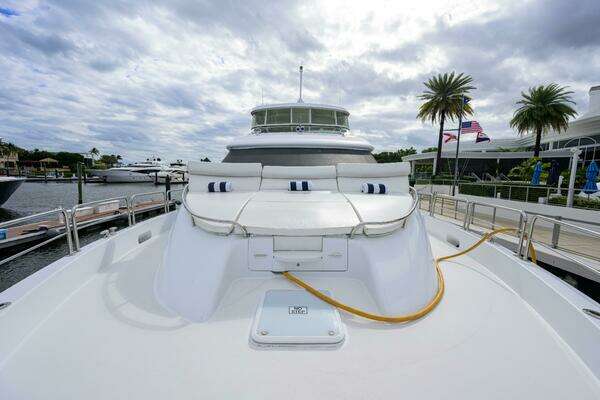 Hatteras HATTERAS 80 Yacht For Sale