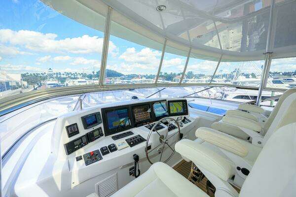 Hatteras HATTERAS 80 Yacht For Sale