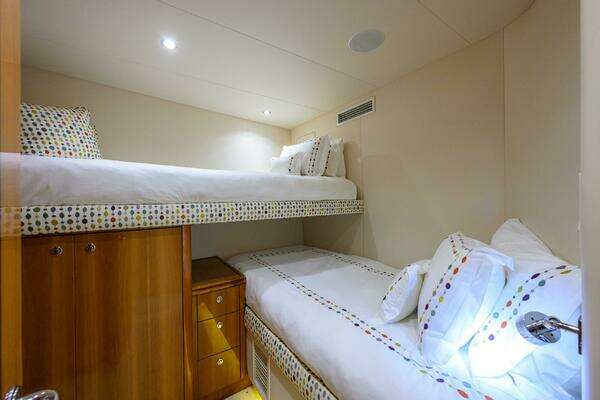 Hatteras HATTERAS 80 Yacht For Sale