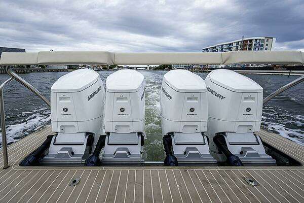 Formula 500 Super Sport Crossover Yacht For Sale