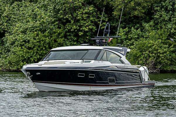 Formula 500 Super Sport Crossover Yacht For Sale