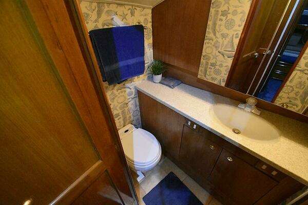 Ocean Yachts 52 SUPER SPORT Yacht For Sale