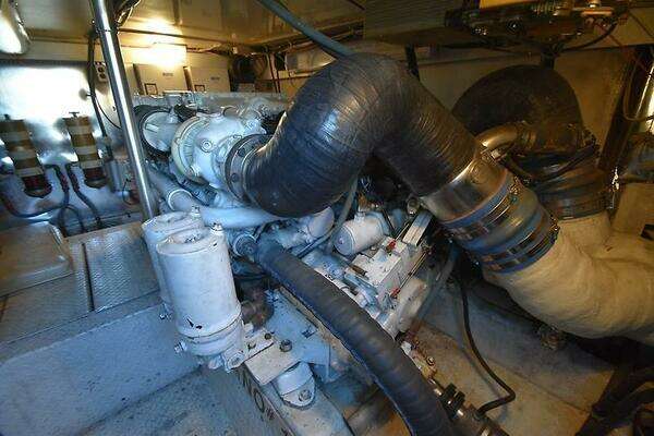 Ocean Yachts 52 SUPER SPORT Yacht For Sale