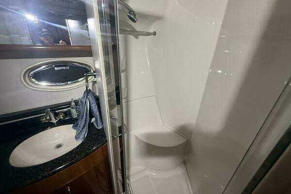 Carver 460 voyager Yacht For Sale
