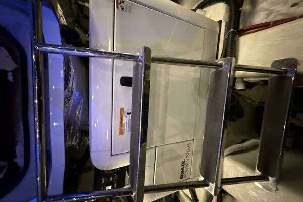 Carver 460 voyager Yacht For Sale