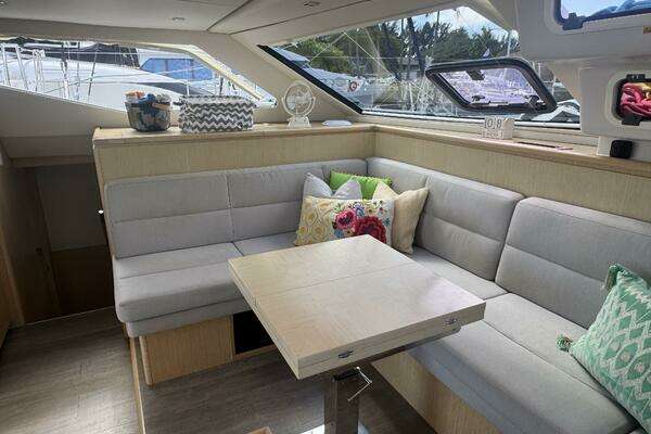 Seawind 1600 Yacht For Sale