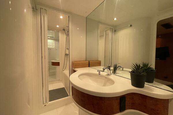 Horizon 70 MY Yacht For Sale