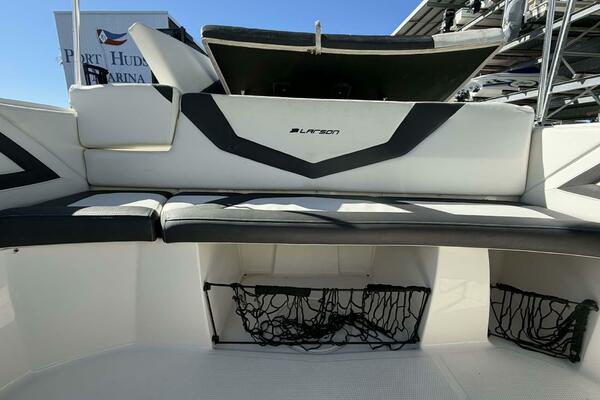 Yesterday s Dream 23ft Larson Yacht For Sale