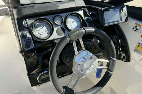 Yesterday s Dream 23ft Larson Yacht For Sale