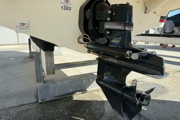 Yesterday s Dream 23ft Larson Yacht For Sale