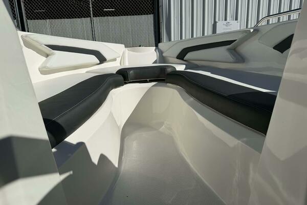 Yesterday s Dream 23ft Larson Yacht For Sale