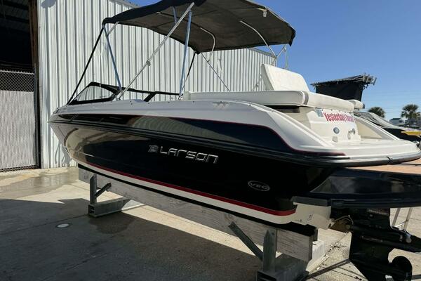 Yesterday s Dream 23ft Larson Yacht For Sale