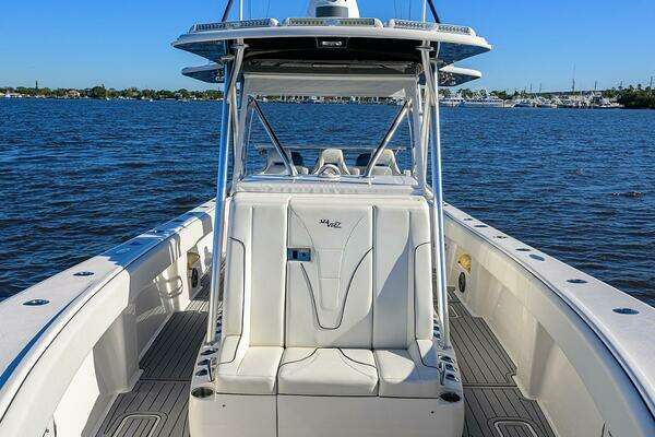 SeaVee 370Z Yacht For Sale