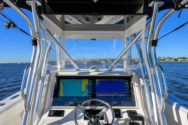 BAREFOOR IN PUBLIC 37ft SeaVee Yacht For Sale