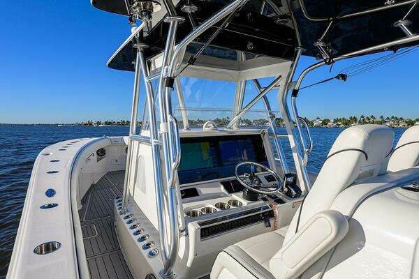 SeaVee 370Z Yacht For Sale