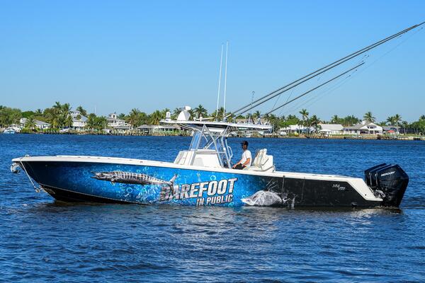 BAREFOOR IN PUBLIC 37ft SeaVee Yacht For Sale