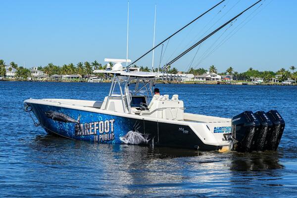 BAREFOOR IN PUBLIC 37ft SeaVee Yacht For Sale