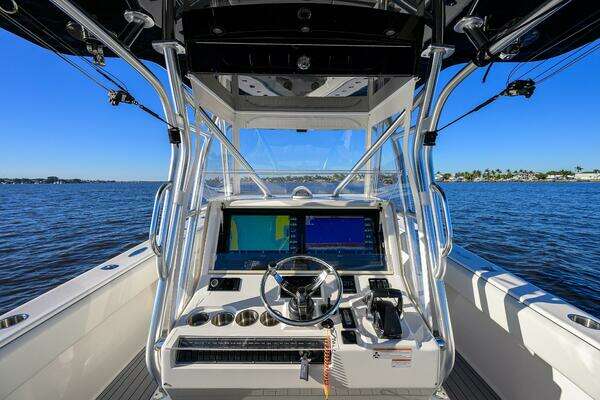 SeaVee 370Z Yacht For Sale