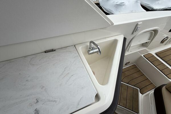 32ft Sea Ray Yacht For Sale