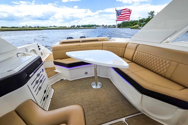 2023 Sea Ray 32