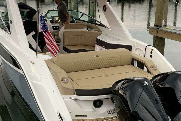 2023 Sea Ray 32