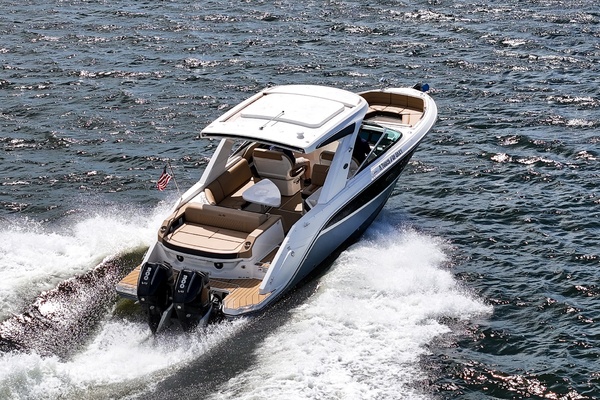 32ft Sea Ray Yacht For Sale