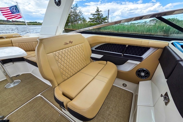2023 Sea Ray 32