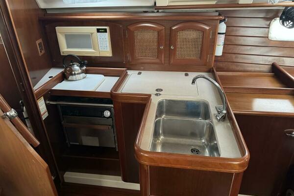 The Originals 38ft Beneteau Yacht For Sale