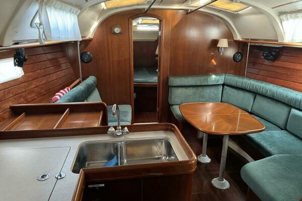 The Originals 38ft Beneteau Yacht For Sale