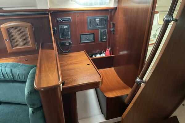 The Originals 38ft Beneteau Yacht For Sale