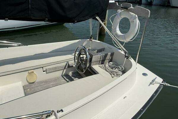 Photo of the 2023 Com-Pac Horizon Cat