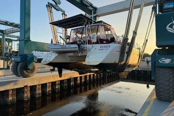 Herkee 38ft Lagoon Yacht For Sale