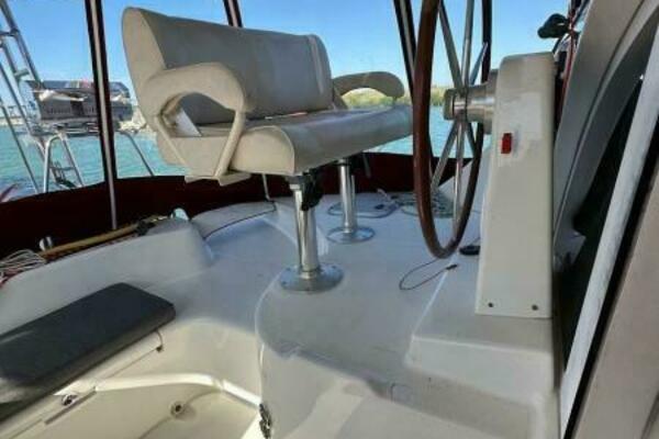Herkee 38ft Lagoon Yacht For Sale