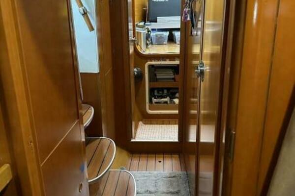 Herkee 38ft Lagoon Yacht For Sale