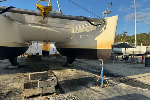 Herkee 38ft Lagoon Yacht For Sale