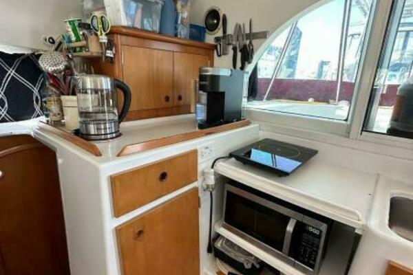 Herkee 38ft Lagoon Yacht For Sale