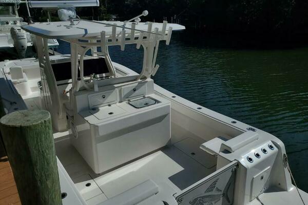 32ft Calcutta Yacht For Sale