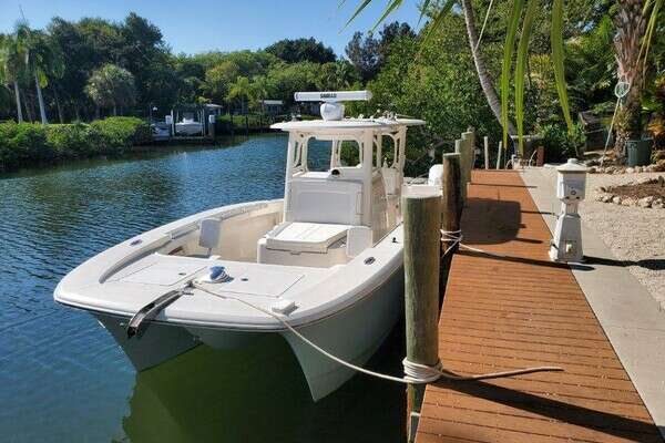 32-ft-Calcutta-2022-323- Bradenton Florida United States  yacht for sale