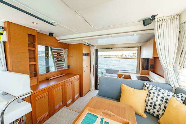 Beneteau  Yacht For Sale