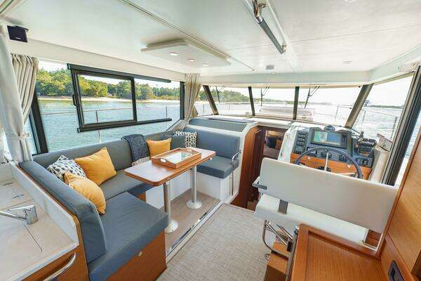 Beneteau  Yacht For Sale