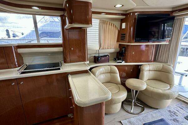 Sea Ray 480 Sedan Bridge Yacht For Sale