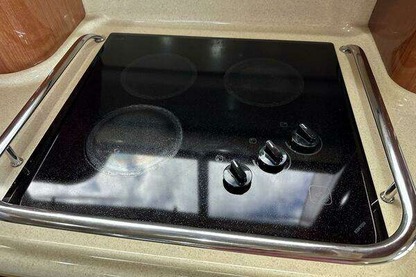 Sea Ray 480 Sedan Bridge Yacht For Sale