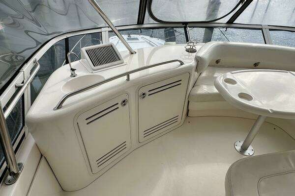 Sea Ray 480 Sedan Bridge Yacht For Sale