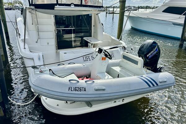 Sea Ray 48 LIFE IS GOOD TODAY - Exterior Tender