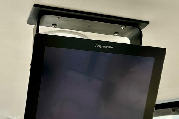 Sea Ray 48 LIFE IS GOOD TODAY - Flybridge Helm