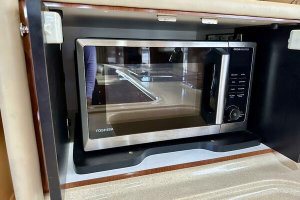 Sea Ray 48 LIFE IS GOOD TODAY - Galley