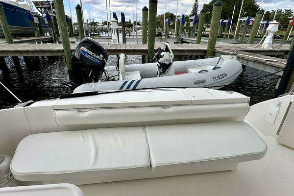 Sea Ray 480 Sedan Bridge Yacht For Sale