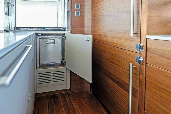 Princess Y72 Motor Yacht Yacht For Sale