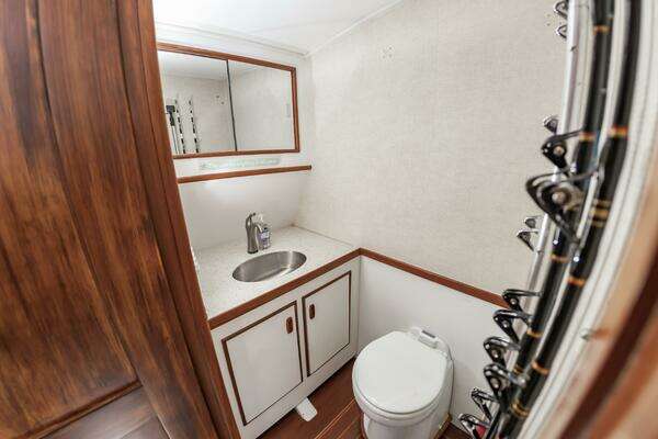 Jarrett Bay 54 Yacht For Sale