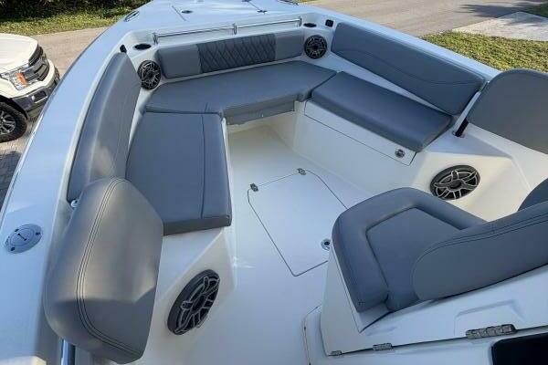 24ft Cobia Yacht For Sale